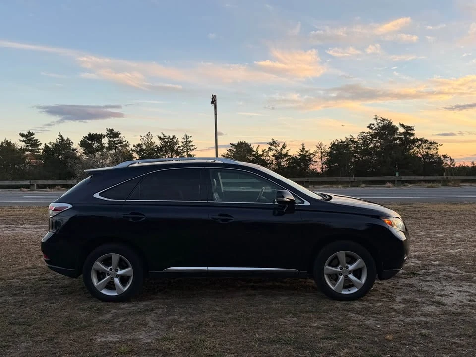 2010 Lexus RX 3rd Gen - Image 4 of 16