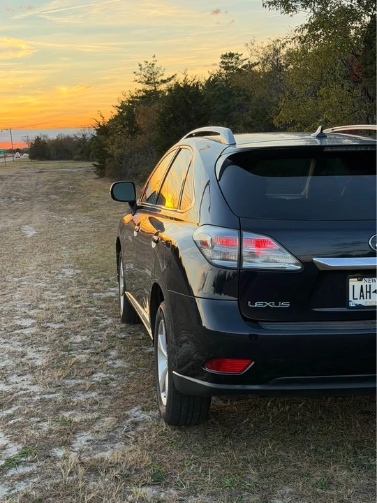 2010 Lexus RX 3rd Gen - Image 8 of 16