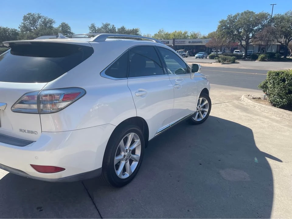 2010 Lexus RX 3rd Gen - Image 2 of 11