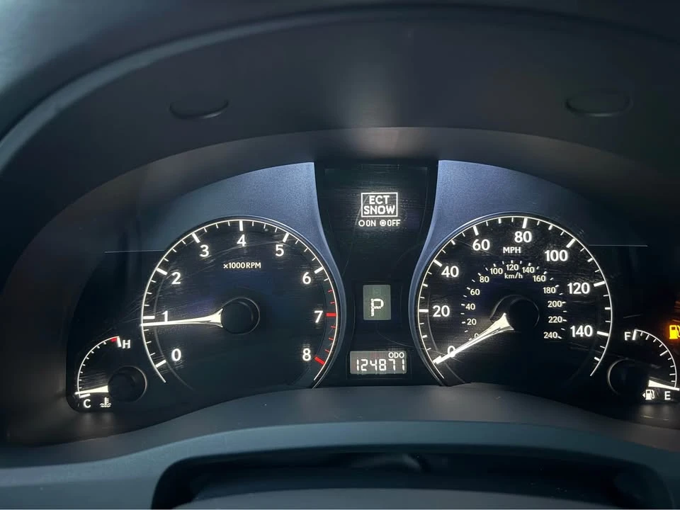 2010 Lexus RX 3rd Gen - Image 17 of 18