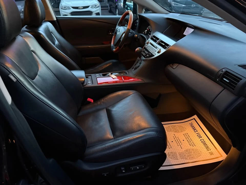 2010 Lexus RX 3rd Gen - Image 13 of 18