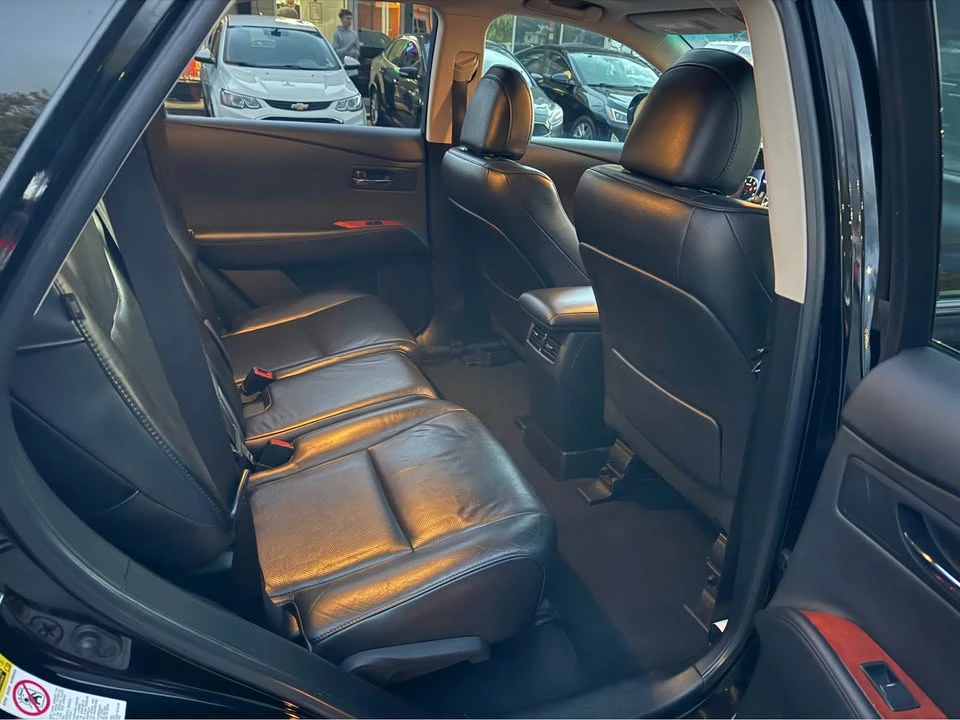 2010 Lexus RX 3rd Gen - Image 14 of 18