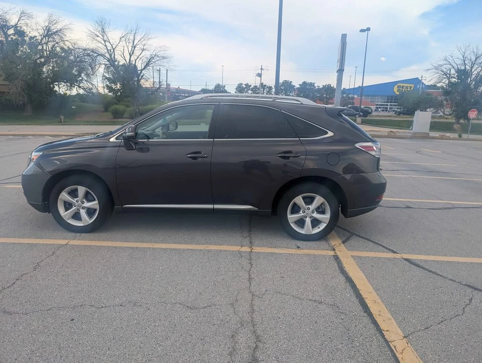 2010 Lexus RX 3rd Gen - Image 5 of 8