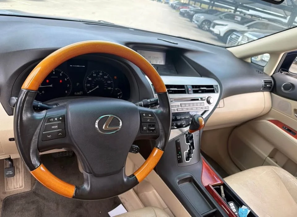 2010 Lexus RX 3rd Gen - Image 3 of 17