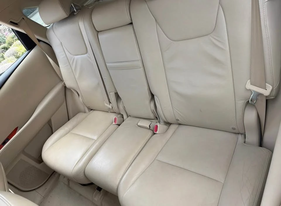2010 Lexus RX 3rd Gen - Image 4 of 17