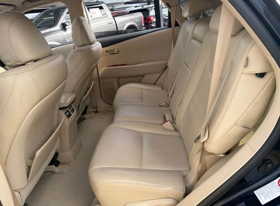 2010 Lexus RX 3rd Gen - Image 12 of 17