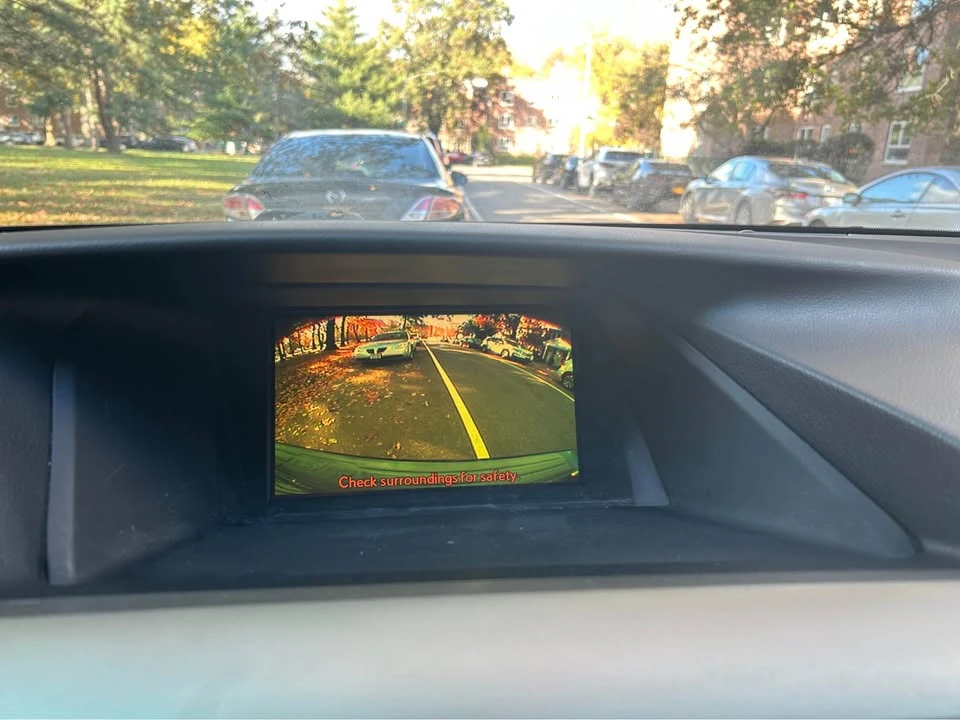 2010 Lexus RX 3rd Gen - Image 11 of 12