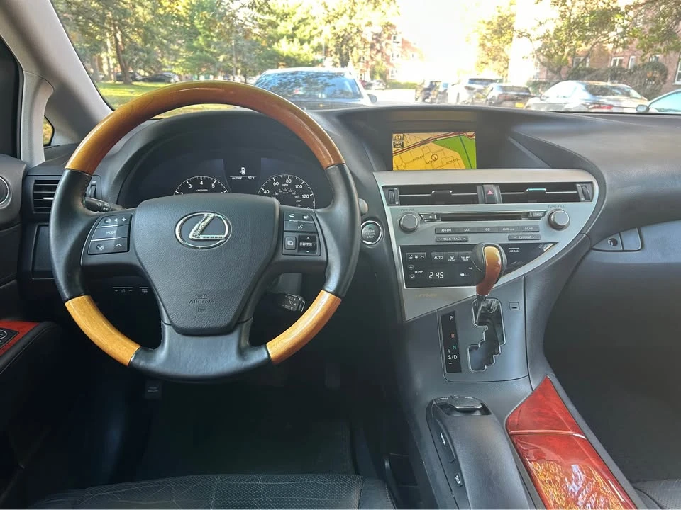 2010 Lexus RX 3rd Gen - Image 7 of 12