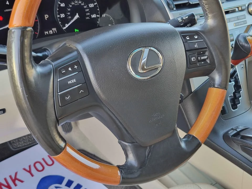2010 Lexus RX 3rd Gen - Image 9 of 15