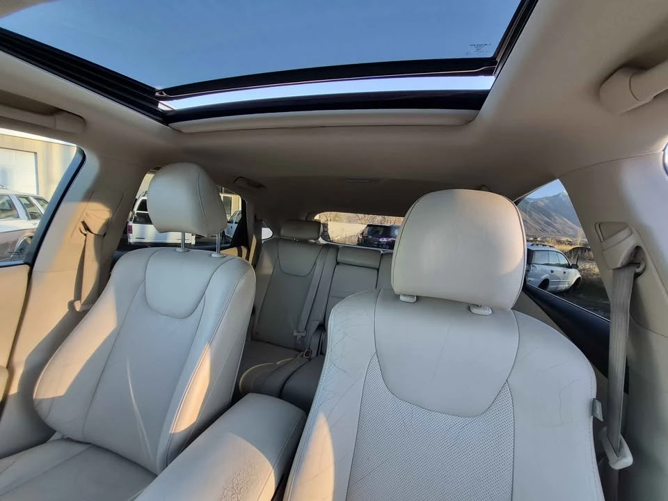 2010 Lexus RX 3rd Gen - Image 12 of 15