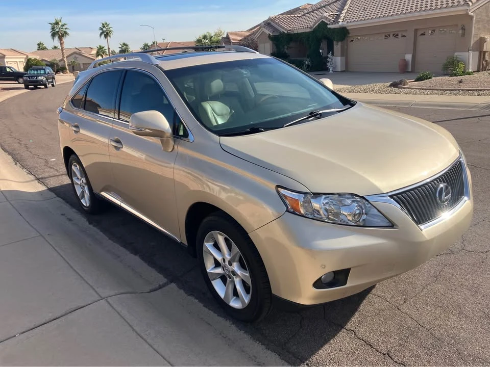 2010 Lexus RX 3rd Gen - Image 2 of 10