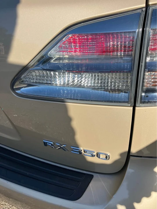 2010 Lexus RX 3rd Gen - Image 8 of 10