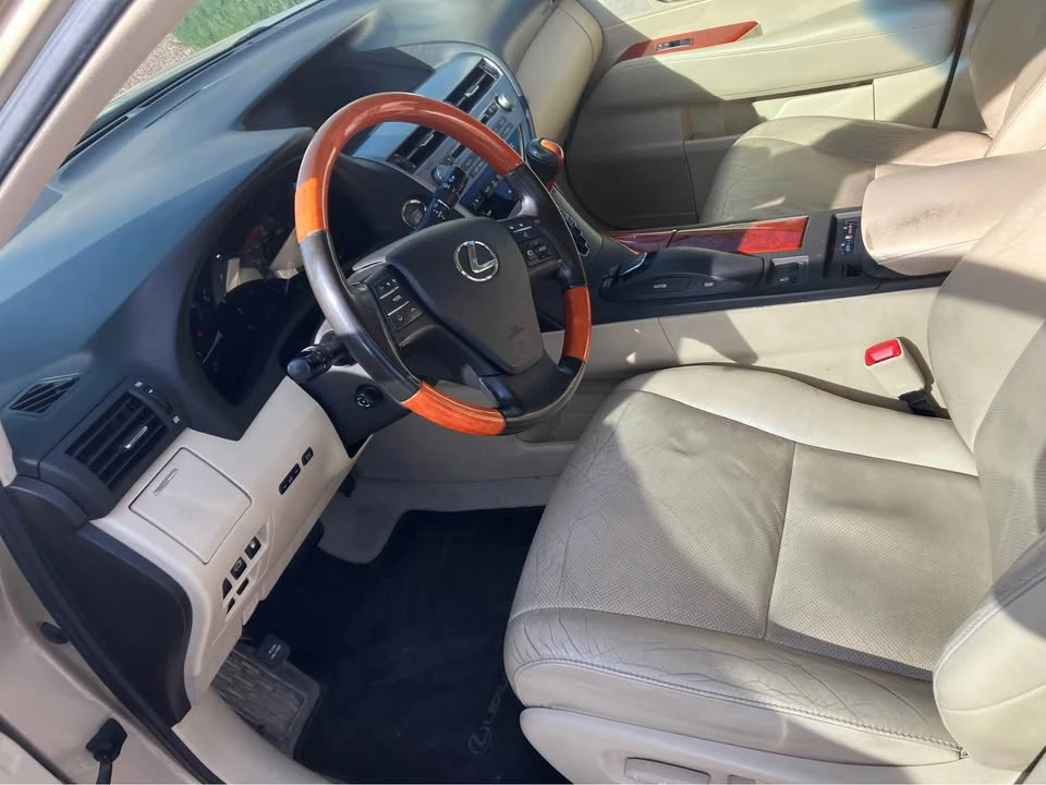 2010 Lexus RX 3rd Gen - Image 10 of 10