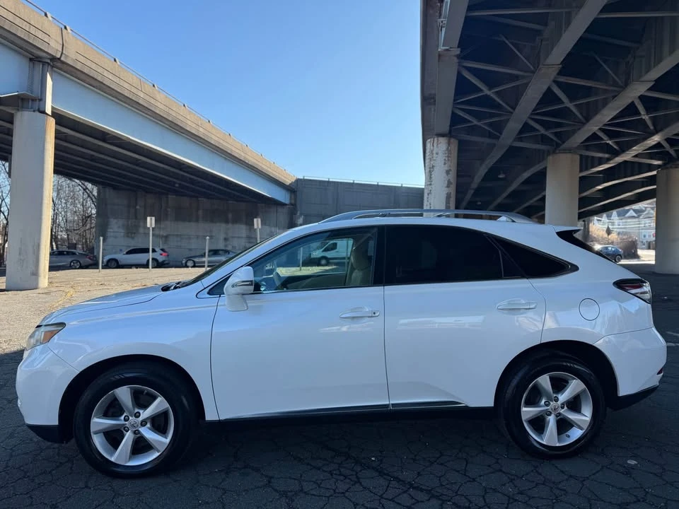 2010 Lexus RX 3rd Gen - Image 6 of 19