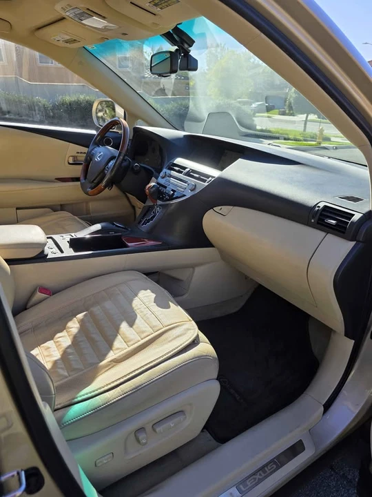 2010 Lexus RX 3rd Gen - Image 10 of 13