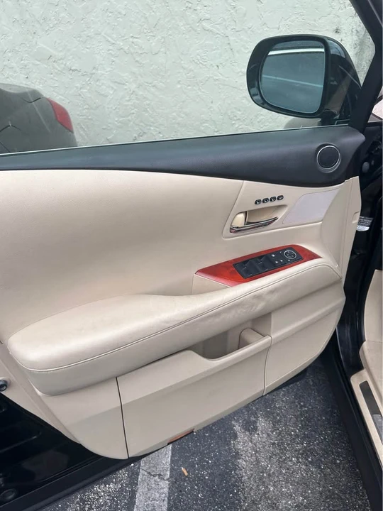 2010 Lexus RX 3rd Gen - Image 11 of 15