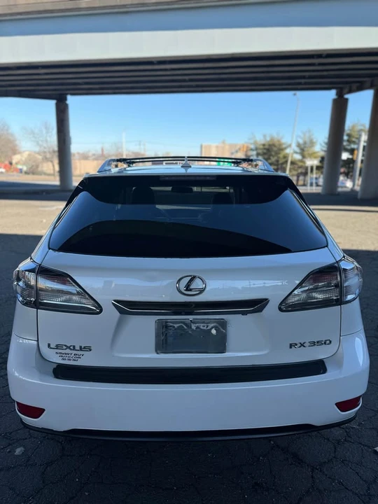 2010 Lexus RX 3rd Gen - Image 8 of 19
