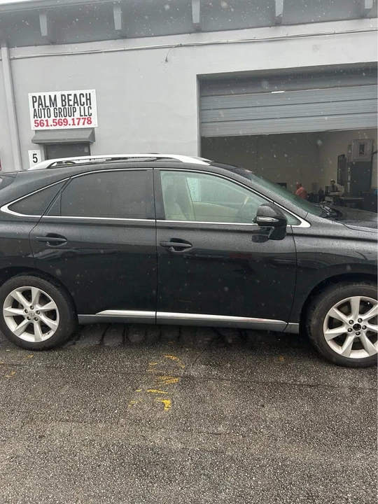 2010 Lexus RX 3rd Gen - Image 2 of 15