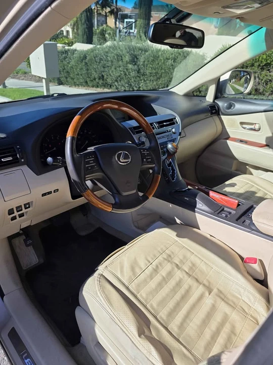 2010 Lexus RX 3rd Gen - Image 4 of 13