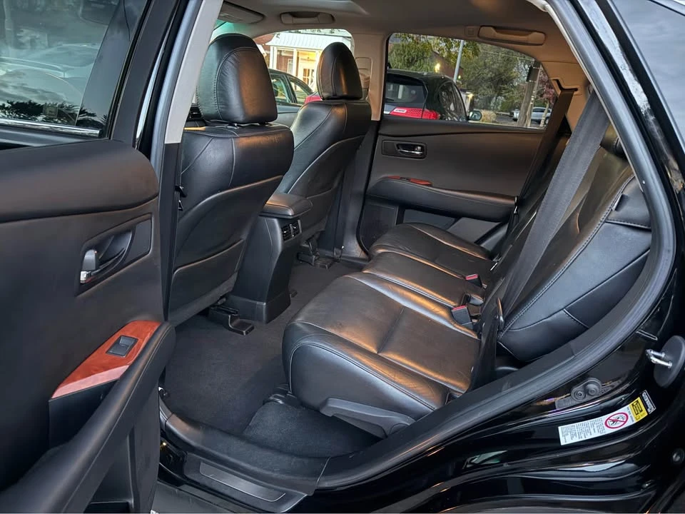 2010 Lexus RX 3rd Gen - Image 9 of 20