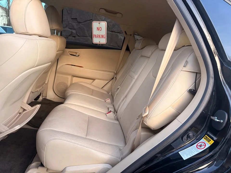 2010 Lexus RX 3rd Gen - Image 9 of 17