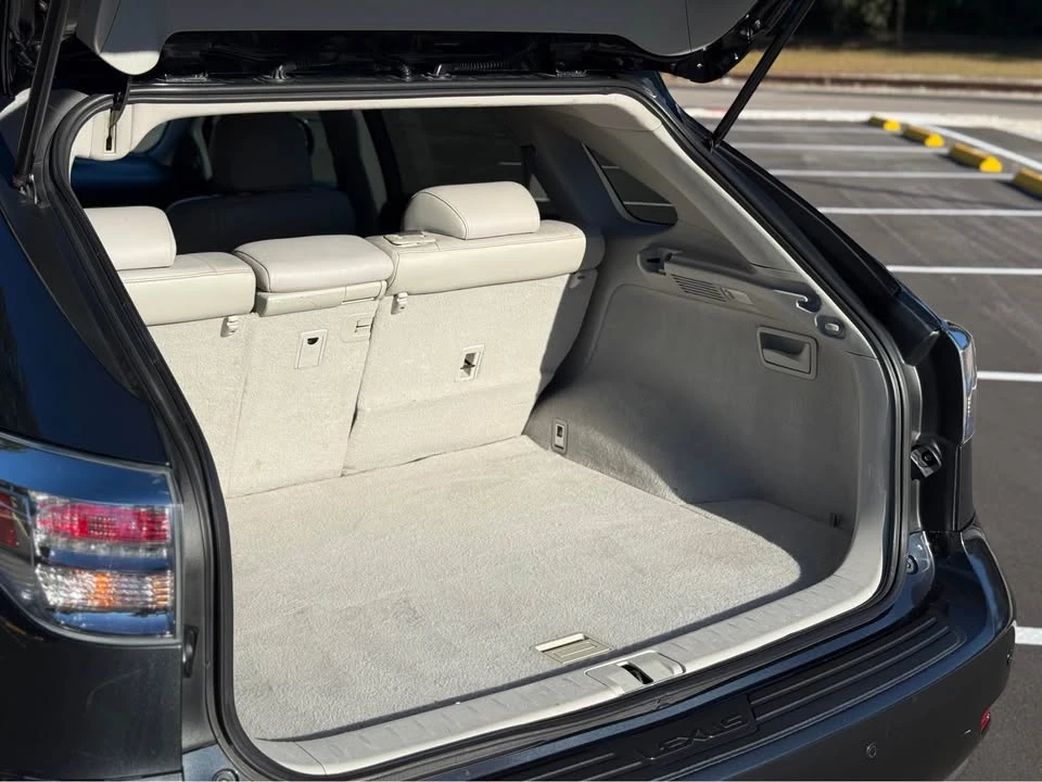 2010 Lexus RX 3rd Gen - Image 12 of 18