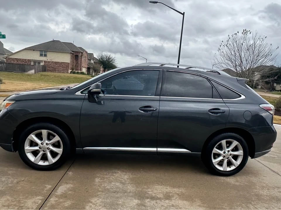 2010 Lexus RX 3rd Gen - Image 7 of 10