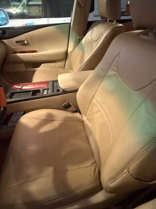 2010 Lexus RX 3rd Gen - Image 4 of 12