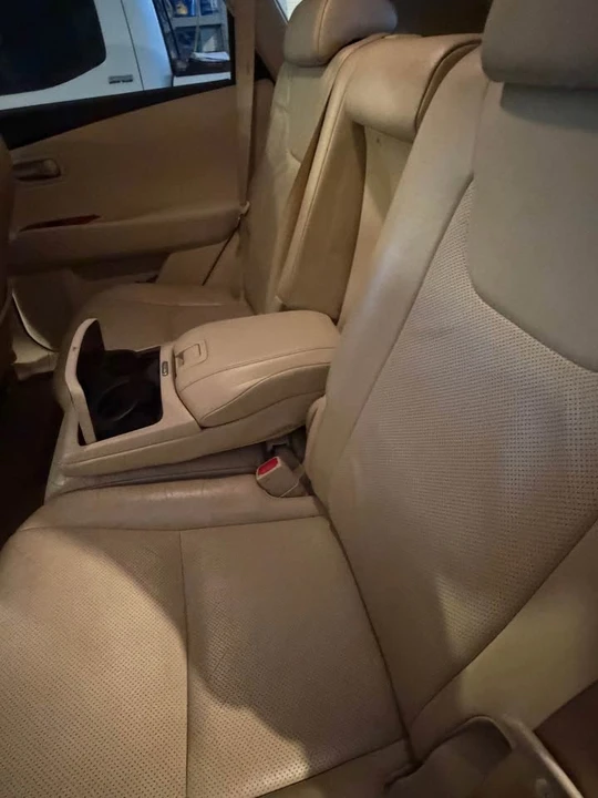 2010 Lexus RX 3rd Gen - Image 11 of 12