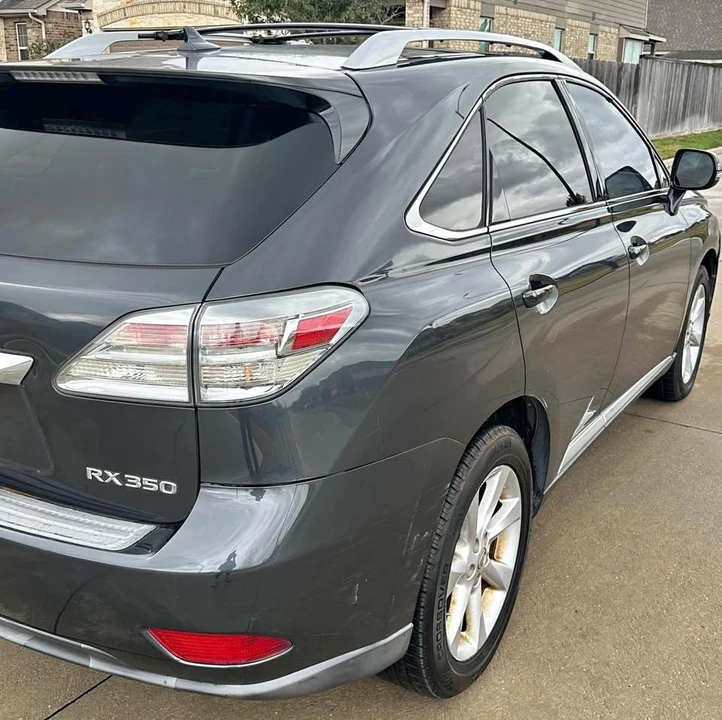 2010 Lexus RX 3rd Gen - Image 2 of 10
