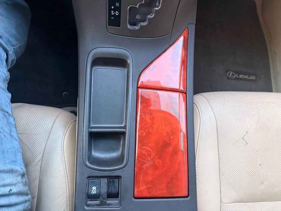 2010 Lexus RX 3rd Gen - Image 15 of 17