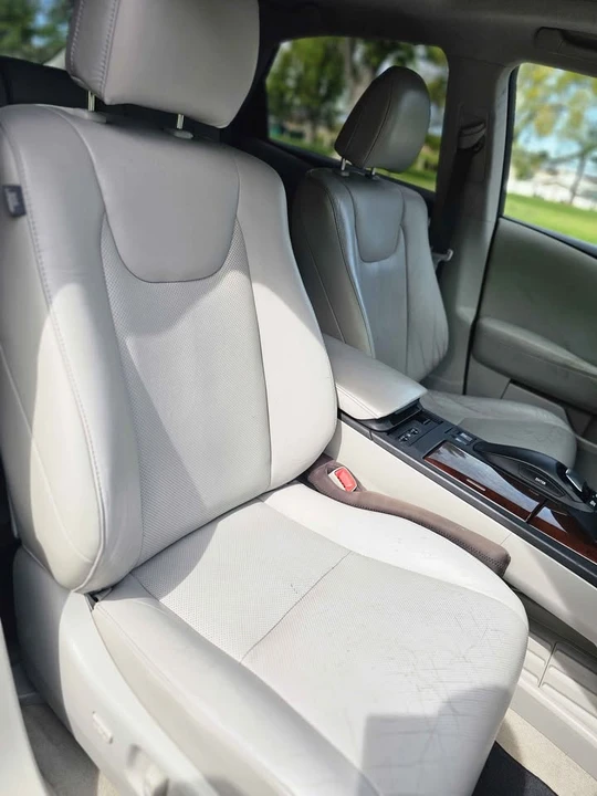 2010 Lexus RX 3rd Gen - Image 6 of 13