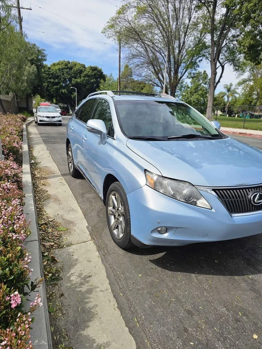 2010 Lexus RX 3rd Gen - Image 2 of 13