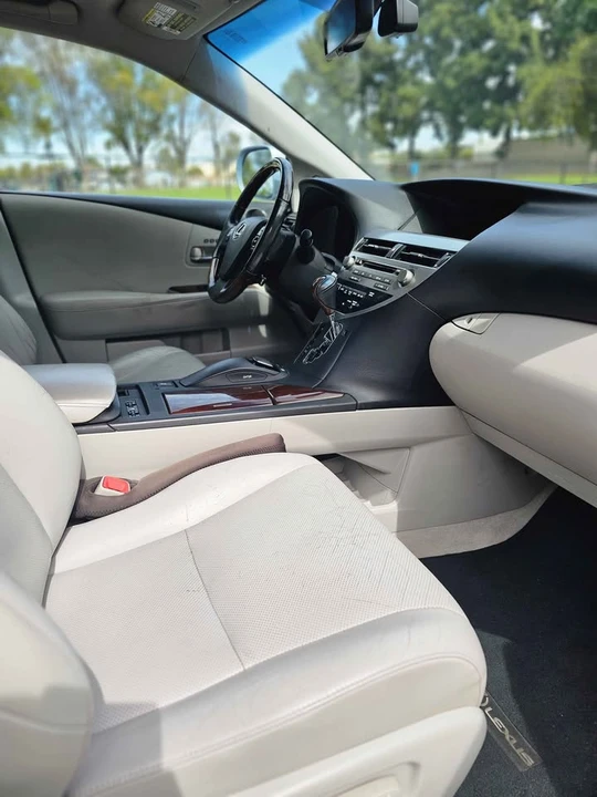 2010 Lexus RX 3rd Gen - Image 7 of 13
