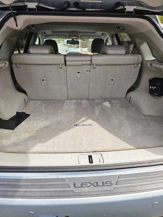 2010 Lexus RX 3rd Gen - Image 8 of 13