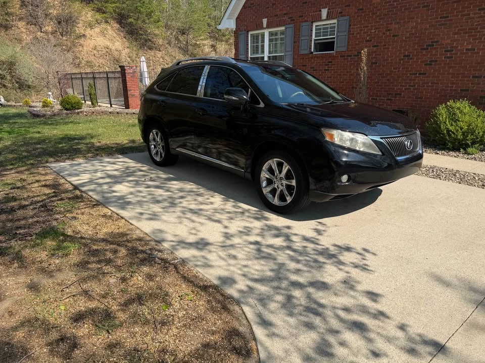 2010 Lexus RX 3rd Gen - Image 2 of 6