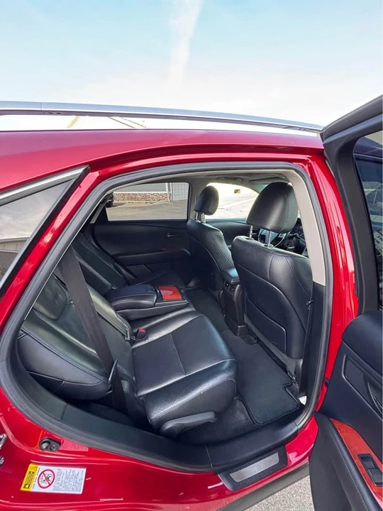 2010 Lexus RX 3rd Gen - Image 8 of 11