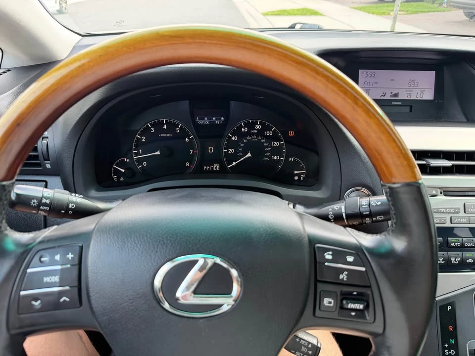 2010 Lexus RX 3rd Gen - Image 19 of 20
