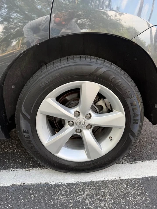 2010 Lexus RX 3rd Gen - Image 13 of 20