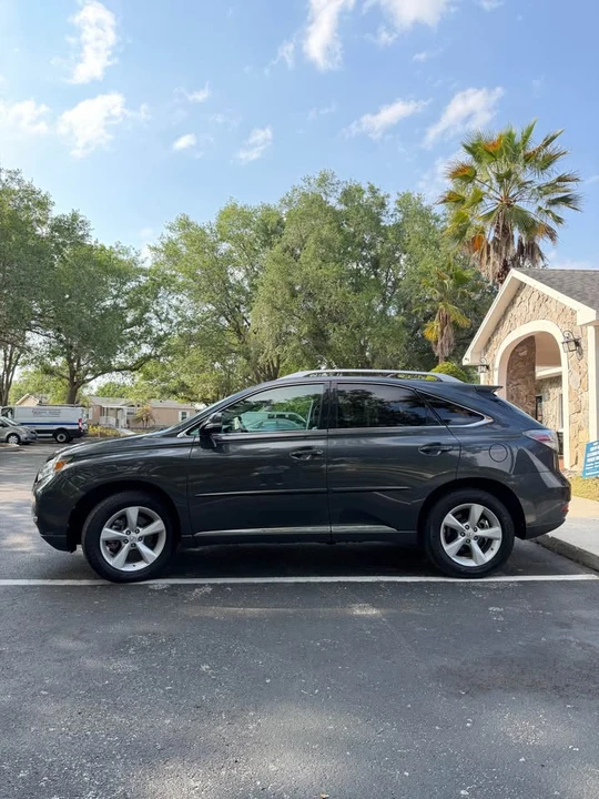 2010 Lexus RX 3rd Gen - Image 4 of 20