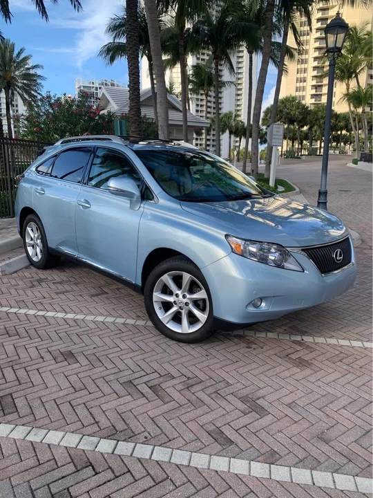 2010 Lexus RX 3rd Gen - Image 5 of 19