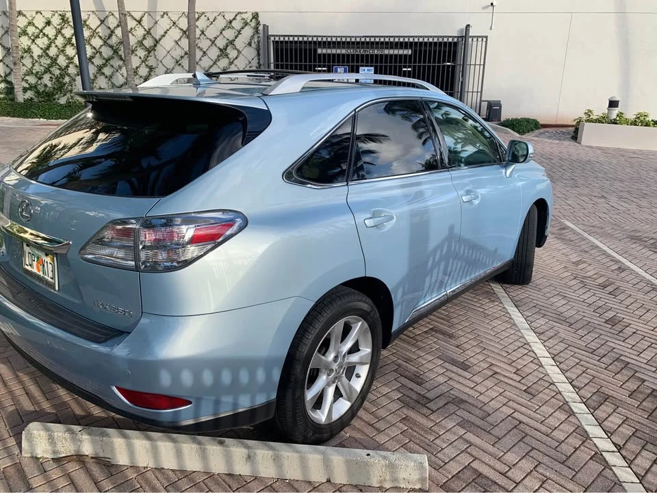 2010 Lexus RX 3rd Gen - Image 8 of 19
