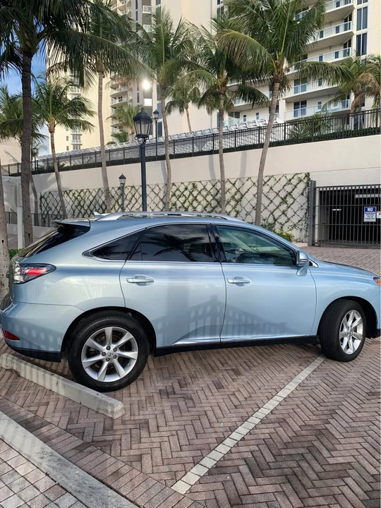 2010 Lexus RX 3rd Gen - Image 7 of 19