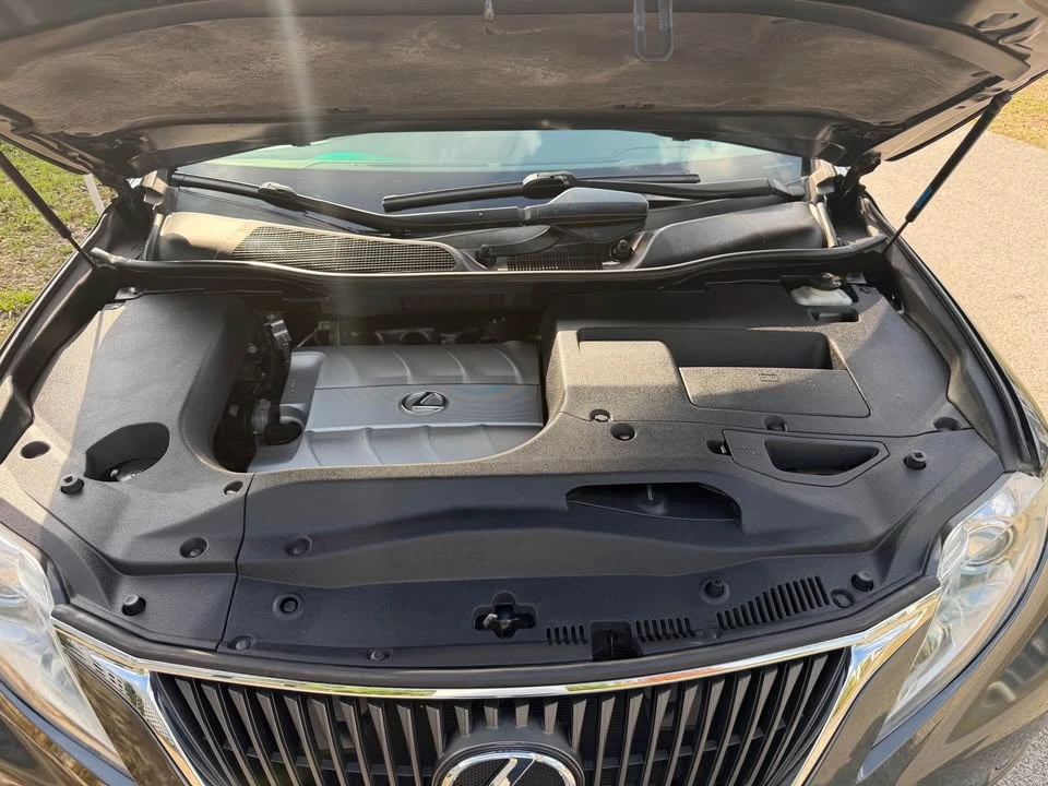 2010 Lexus RX 3rd Gen - Image 18 of 20