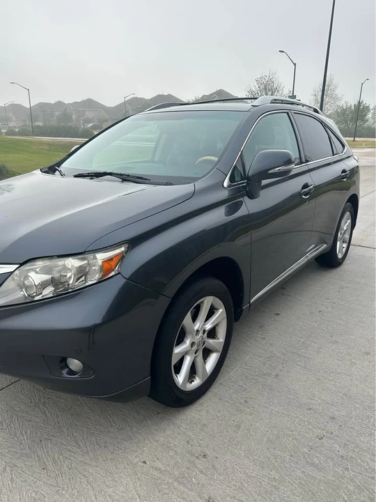 2010 Lexus RX 3rd Gen - Image 3 of 11