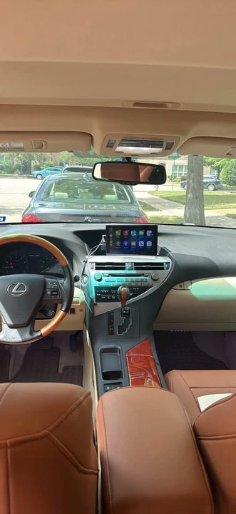 2010 Lexus RX 3rd Gen - Image 12 of 16