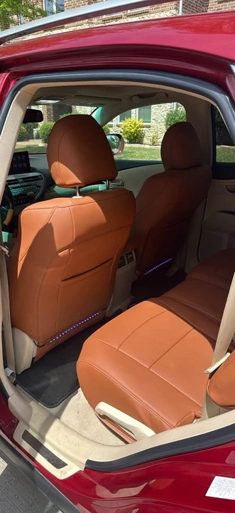 2010 Lexus RX 3rd Gen - Image 9 of 16