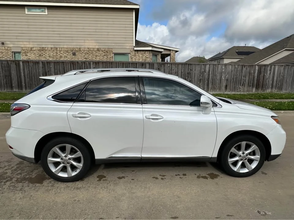 2010 Lexus RX 3rd Gen - Image 3 of 9