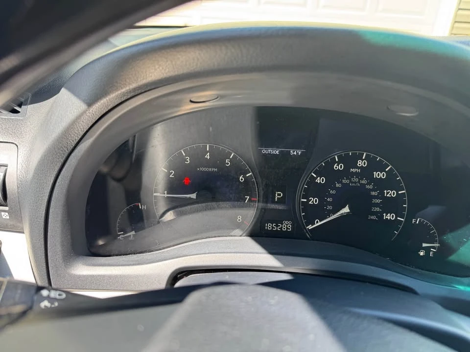2010 Lexus RX 3rd Gen - Image 15 of 16