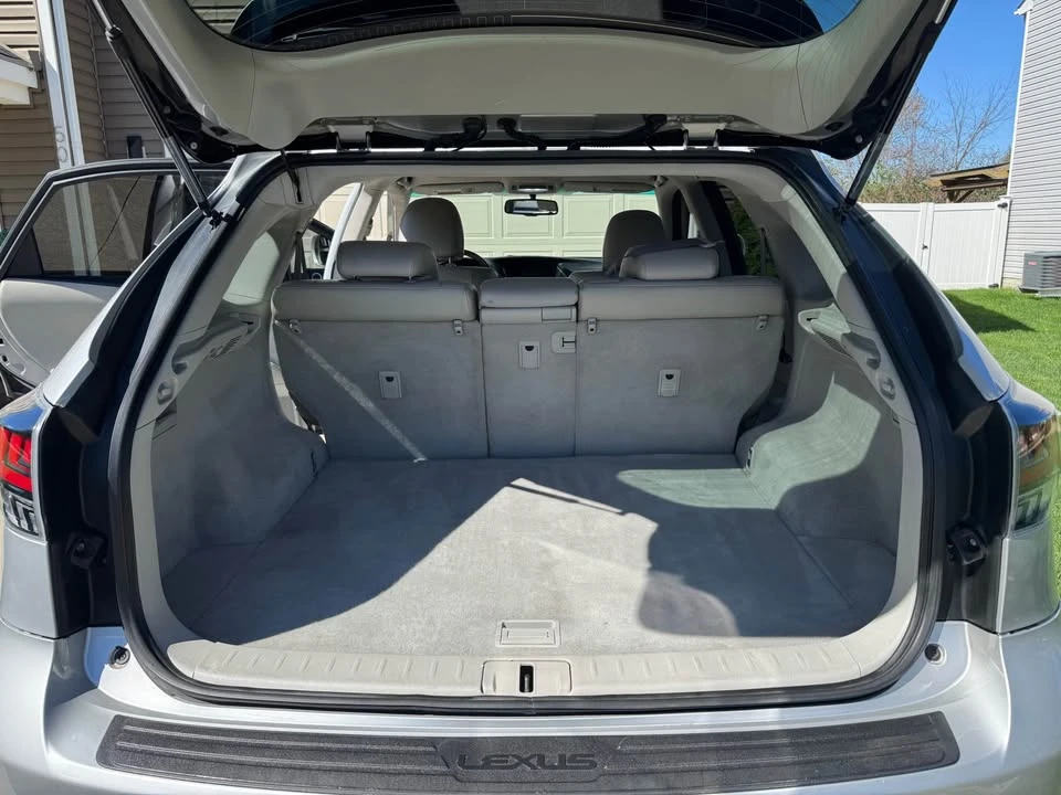 2010 Lexus RX 3rd Gen - Image 13 of 16